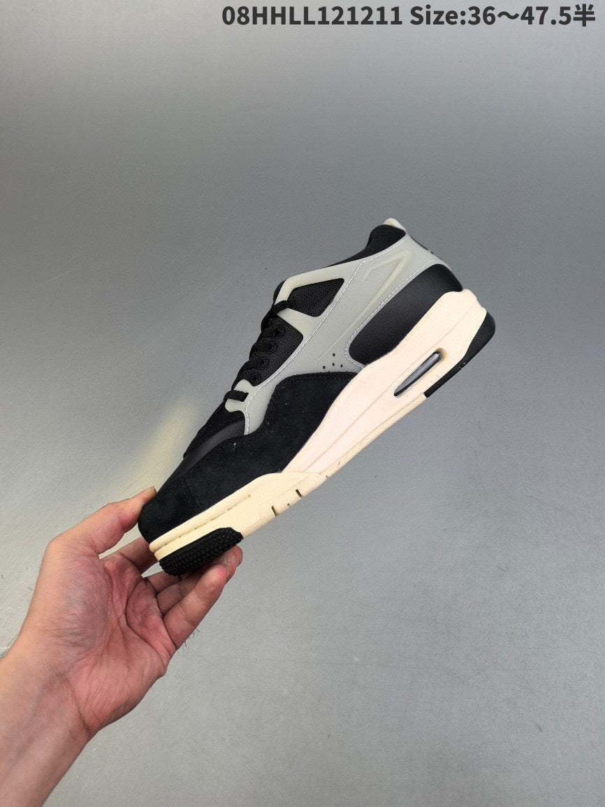 AIR JORDAN 4